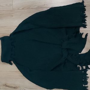 Dark forest green distressed tye up turtle neck with flattered sleeves